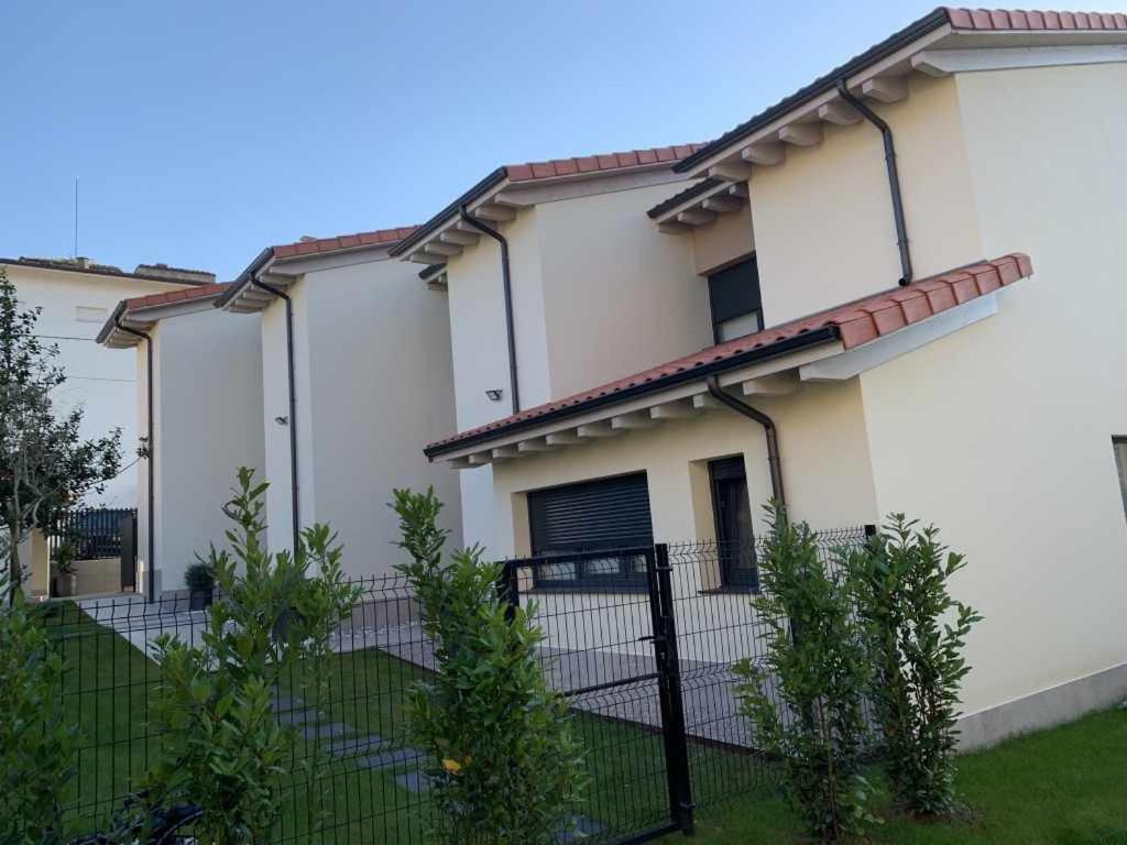 Adosadoduplex Marea Baja 3 Zona Playa Ideal Familias Parejas Y Amigos Лянес Екстериор снимка